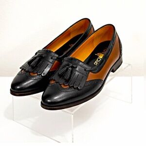 Vintage HUNT CLUB Leather Tassel Fringe Two Tone Black Brown Loafers Size 8 1/2